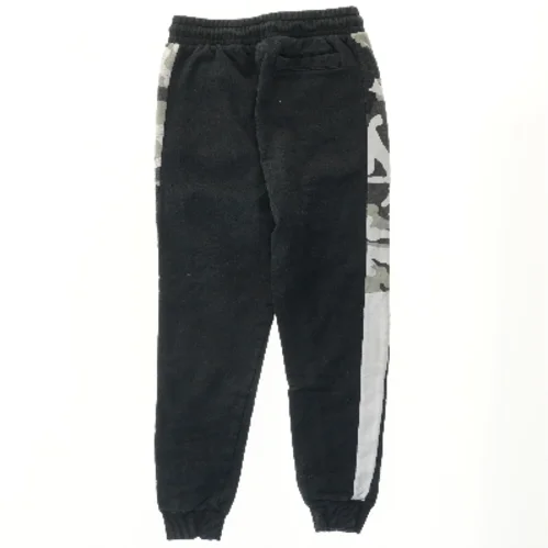 Joggingbukser med camouflage detaljer fra Puma (str. 152)