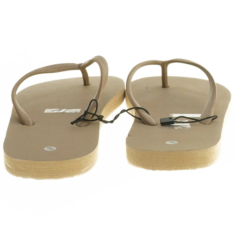 Brune klipklappere (str. 38-39 cm)