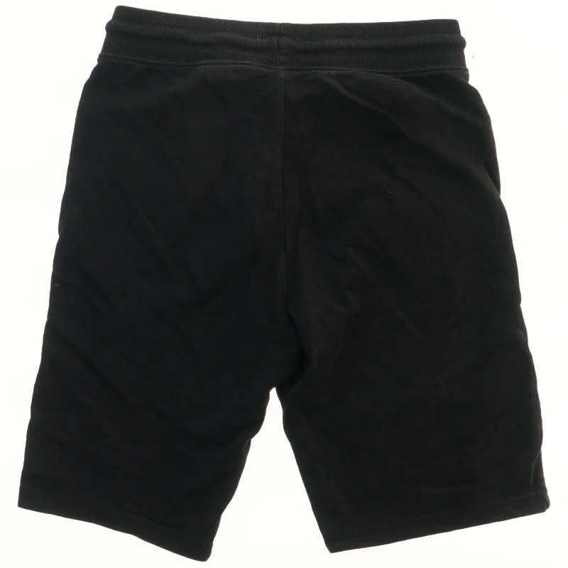 Sort Shorts fra H&M (str. 146)