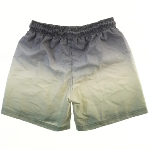 Badeshorts med ombre design fra H&M (str. 146)