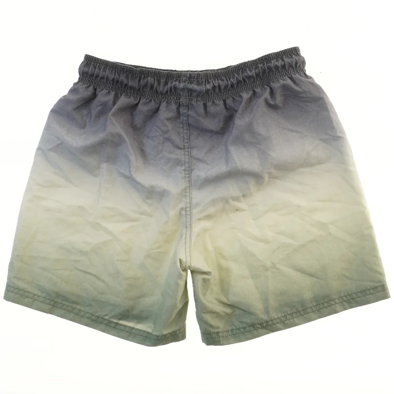 Badeshorts med ombre design fra H&M (str. 146)