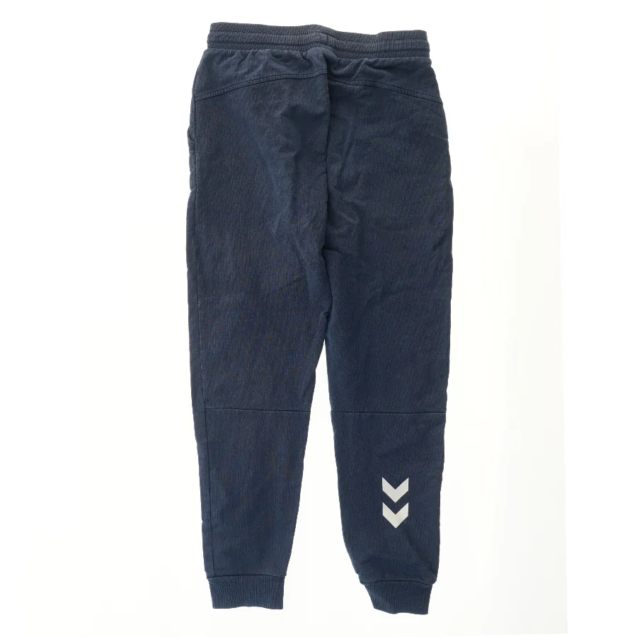 Mørkeblå joggebukser fra Hummel (str. 152)