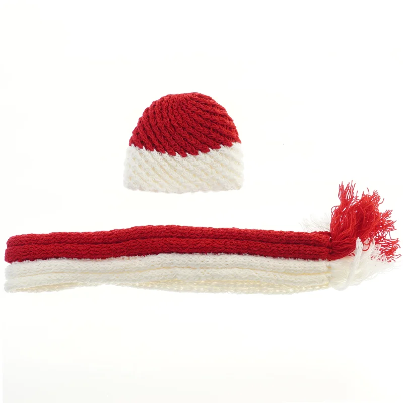 Strikket hue og halstørklæde (str. 25,5x21,5 & 13x162 cm)