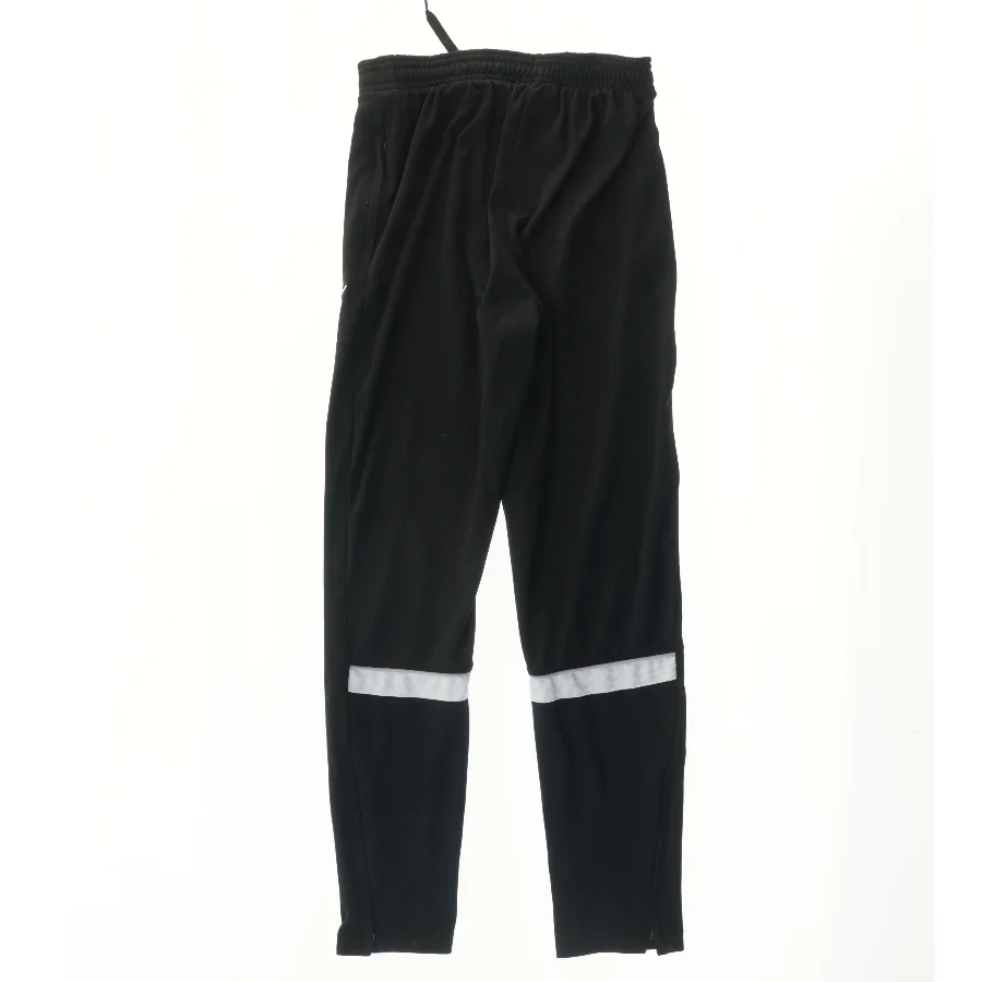 Sort træningsbukser fra Nike (str. 152)