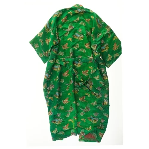Grøn Kimono med Sommerfugle fra Planls (str. L)