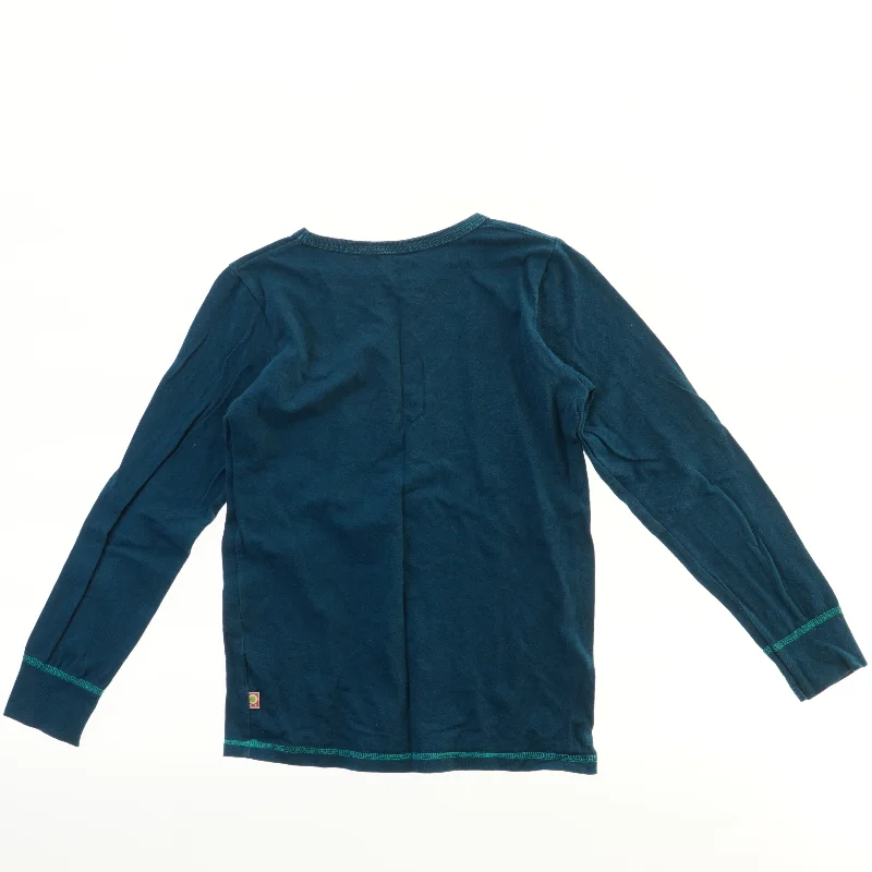 Langærmet bluse fra Katvig (str. 140)