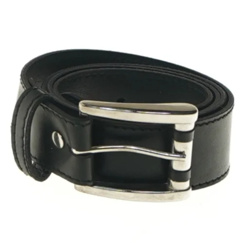 Sort bælte med metalspænde (str. 91 cm)