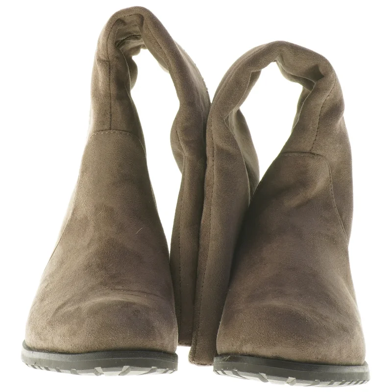 Støvler med dekorative detaljer fra Marquiz (str. 38 )