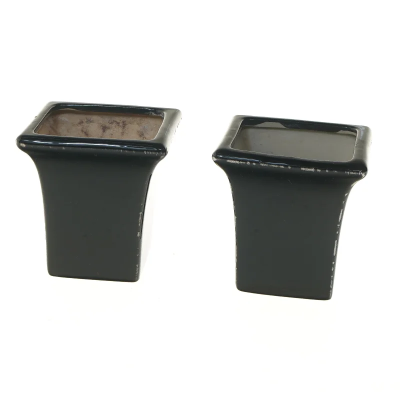 Kvadratiske vasepotter, sort (str. 2 stk 11,5x10,5 cm)