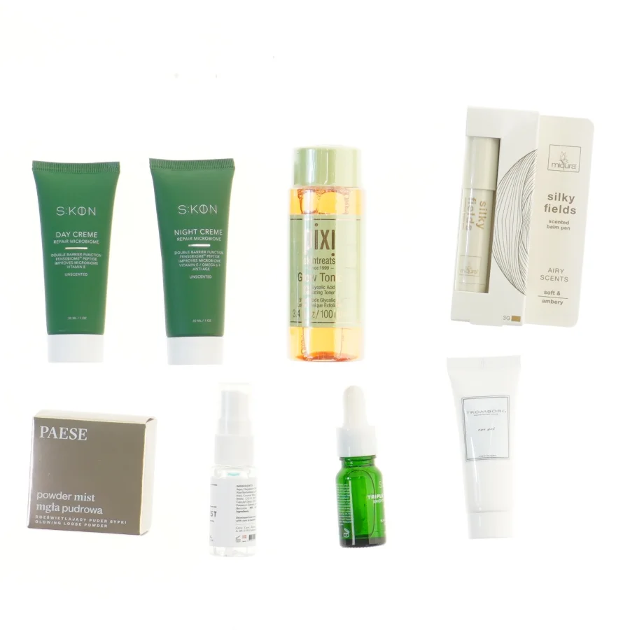 Goodiebox med skønhedsprodukter (str. 24x14,5 cm)