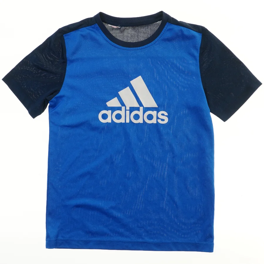 Sports T-shirt fra Adidas (str. 152)