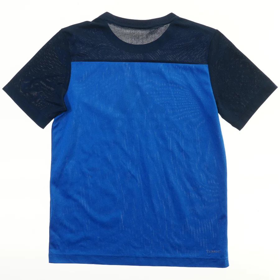 Sports T-shirt fra Adidas (str. 152)