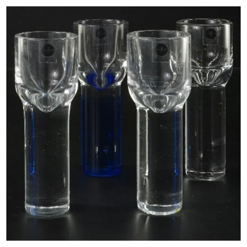 4 Mundblæste  likør/snaps farvede glas fra Sagaform (str. 4 stk Ø 4,5 cm længde 13 cm)