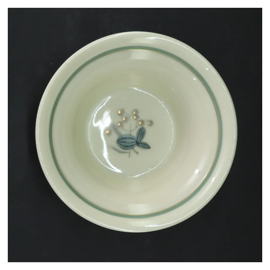 Hjertegræs stel. Porcelænsskål med grøn kant fra Royal Copenhagen (str. 14,5x6 cm)