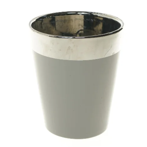 Grå vase med metallisk kant (str. Ø 13 cm længde 15 cm)