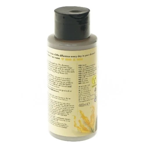 Shampoo med kokosolie og ylang ylang fra Love Beauty and Planet (str. 16,5 cm)