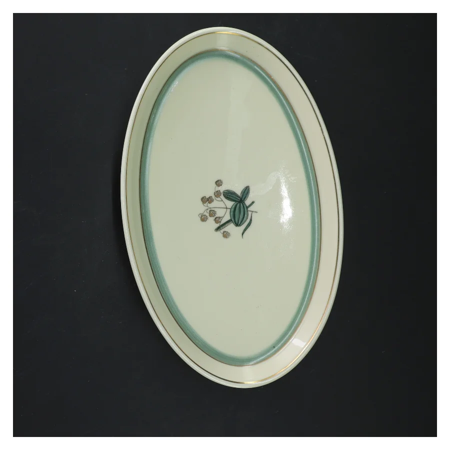 Hjertegræs stel. Ovale porcelænsfade med dekorativt motiv fra Royal Copenhagen (str. 22x13,5x2,5 cm, 3 styk cm)