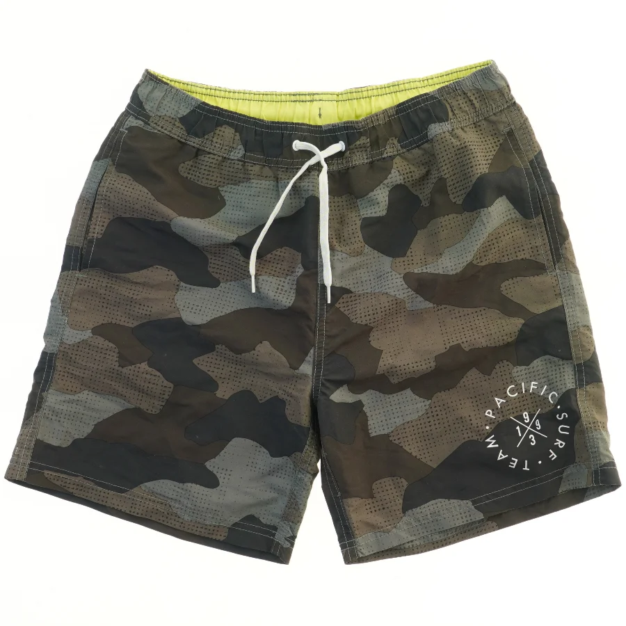 Camo Badebukser fra Lindex (str. 158)