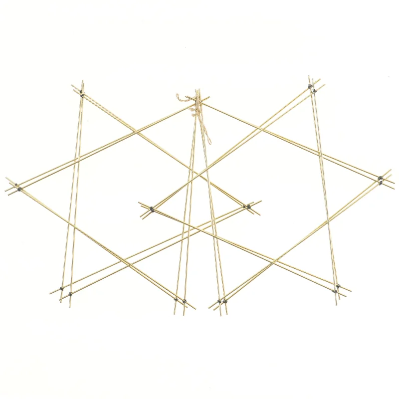 4 Gyldne stjerner dekoration (str. 36,5 cm)