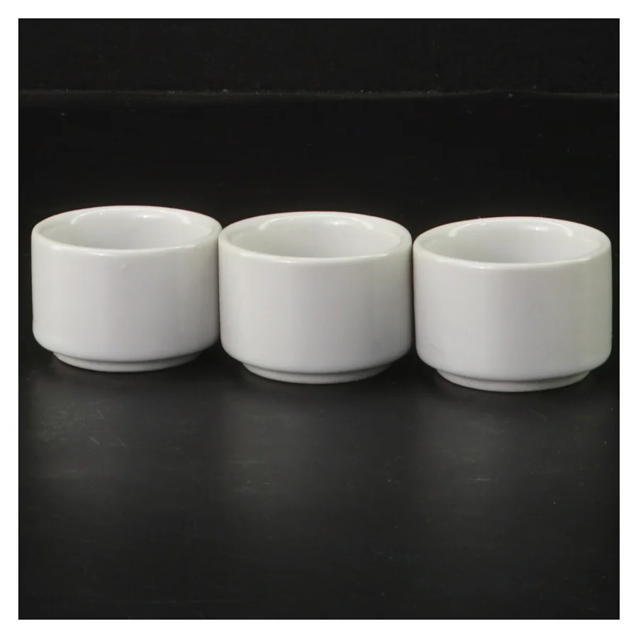 Små hvide porcelænskrukker fra Wessco (str. 5x3,5 cm)