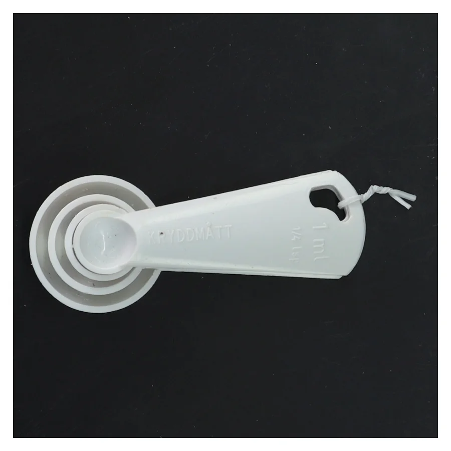 Sæt med måleskeer fra Plast Team (str. 11 cm)