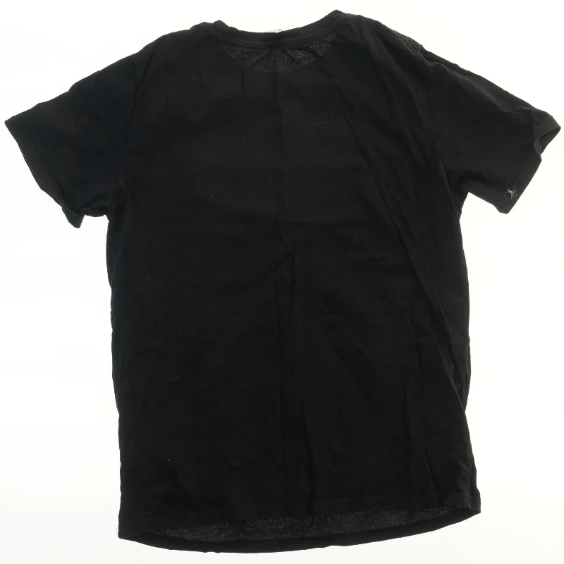 T-shirt med PlayStation-logo fra H&M (str. 152)