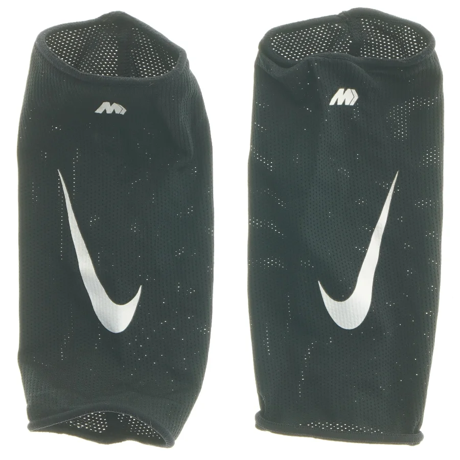 Sæt med sorte sportsærmer fra Nike (str. 22x11 cm)