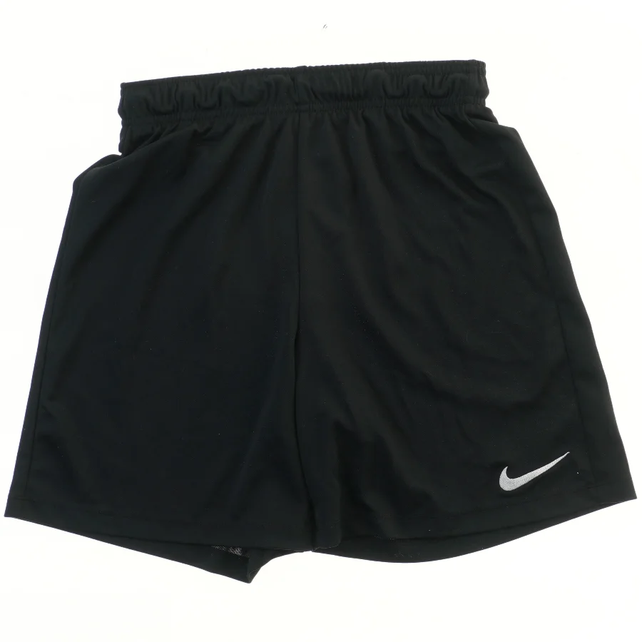 Sportsshorts fra Nike (str. 158)