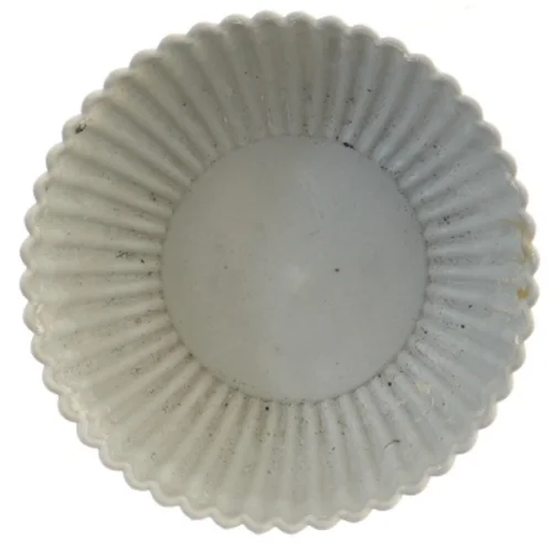 Rillet skål af genbrugsmateriale (str. Ø 15 cm)