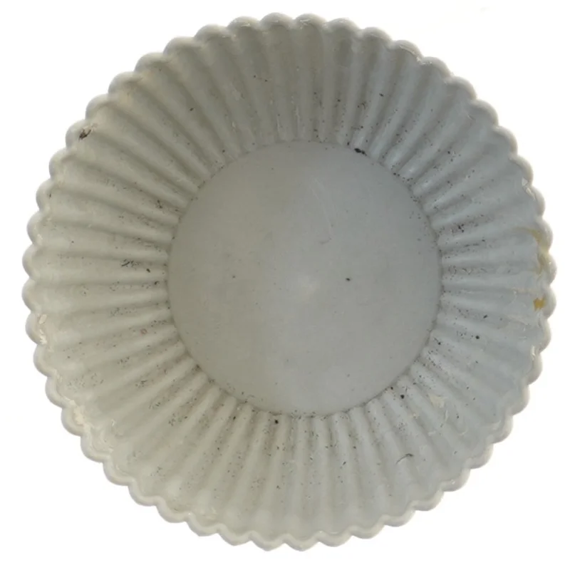 Rillet skål af genbrugsmateriale (str. Ø 15 cm)