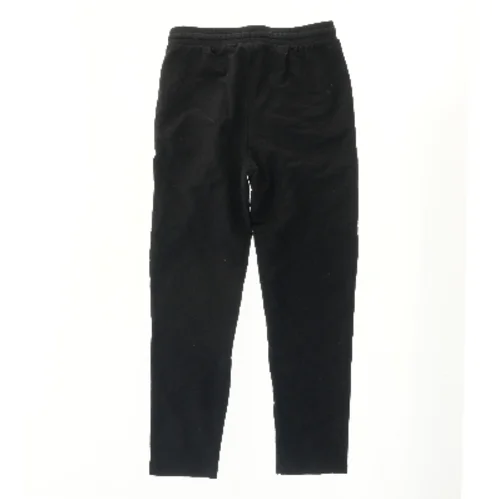 Sort sweatpants fra Hummel (str. 152)