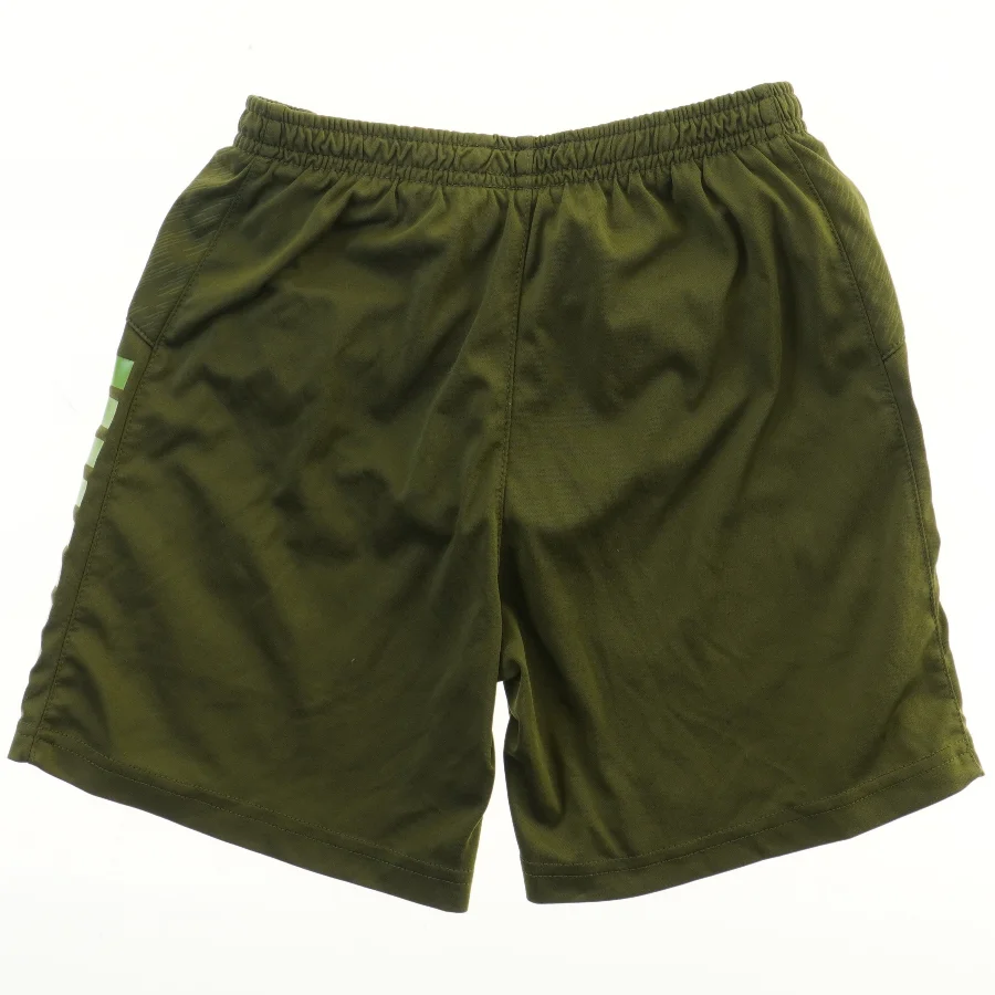 Grønne sportsshorts (str. 140)