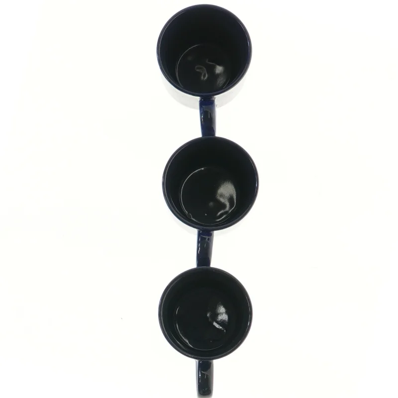 Sæt af tre krus med vintermotiv fra Van Well (str. 9x8 cm)