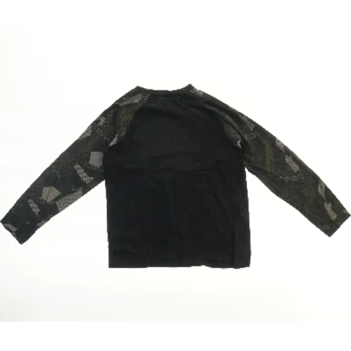 Langærmet bluse med tryk fra Bench (str. 152)