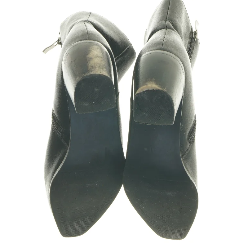 Sort støvle med hæl fra VRS (str. 41 )