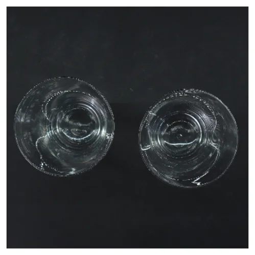 To smukke høje  glas (str. 2 stk Ø 8,5 cm længde 19 cm)