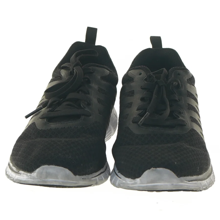 Sort løbesko fra Energetics (str. 39 )