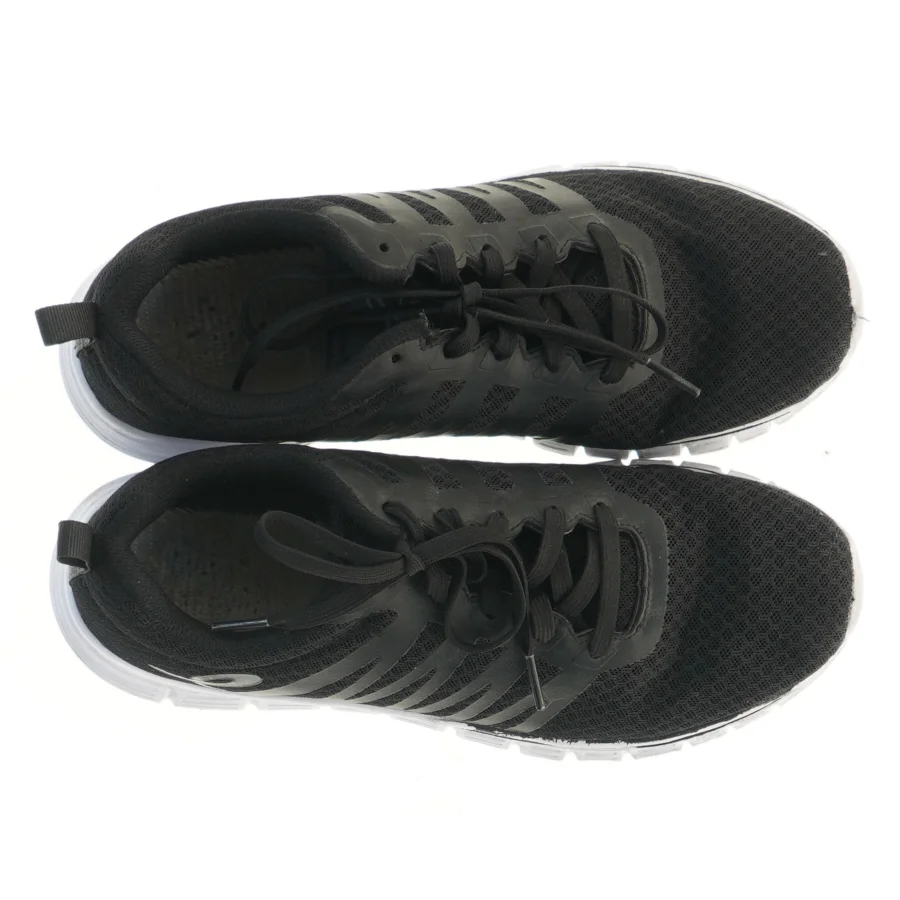 Sort løbesko fra Energetics (str. 39 )