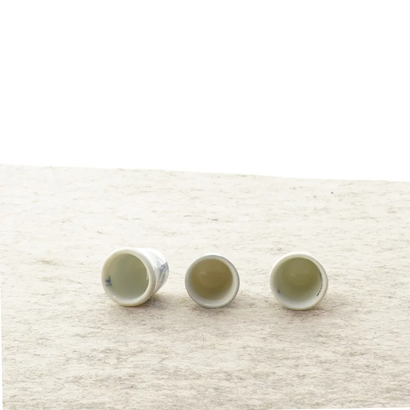 Fingerbøl musselmalet m.m. (str. 2 x 2 cm)