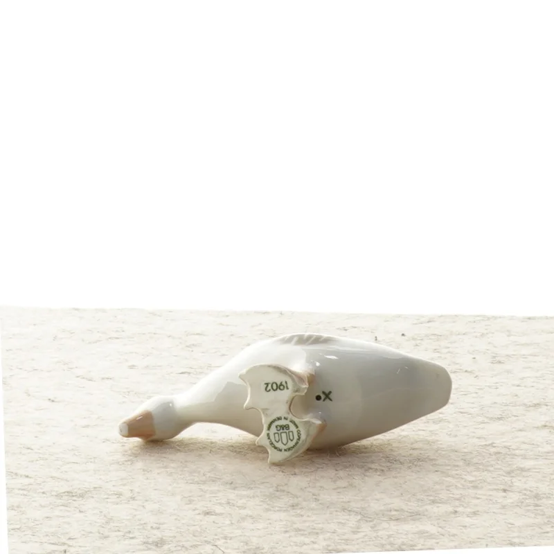 Figur fra Bing og Grøndahl (str. 9 x 3 cm)