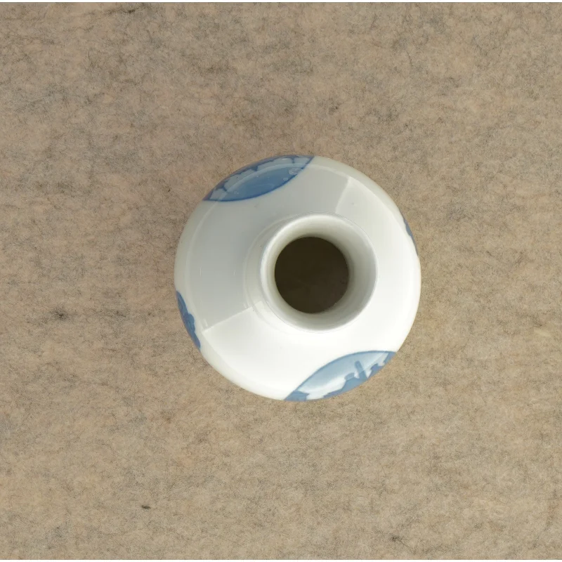 Vase fra Royal Copenhagen (str. 16 x 10 cm)