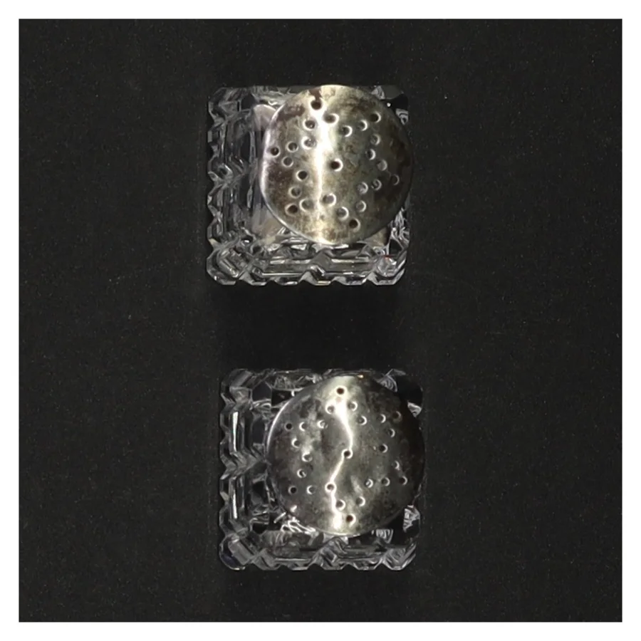  Salt- og pebersæt (str. 4 x 3 cm)