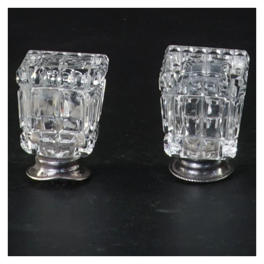  Salt- og pebersæt (str. 4 x 3 cm)