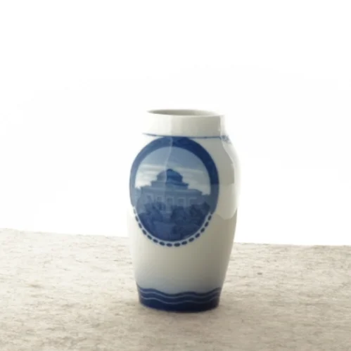 Vase fra Royal Copenhagen (str. 14 x 8 cm)