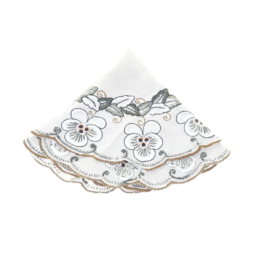 Dug med broderi (str. 70 cm)
