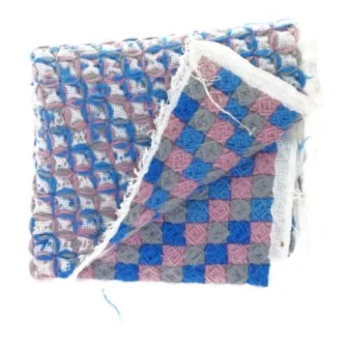 broderet stofstykke (str. 47 x 39 cm)