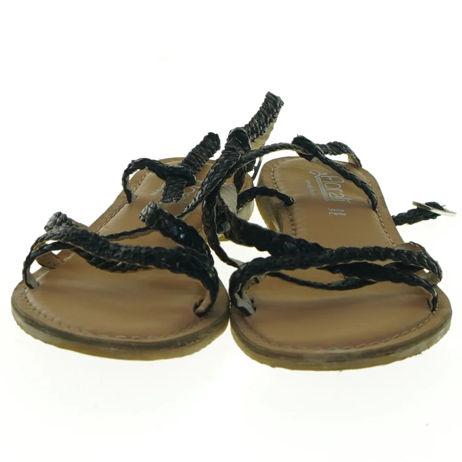 Flettede sandaler fra Florali (str. 38 )