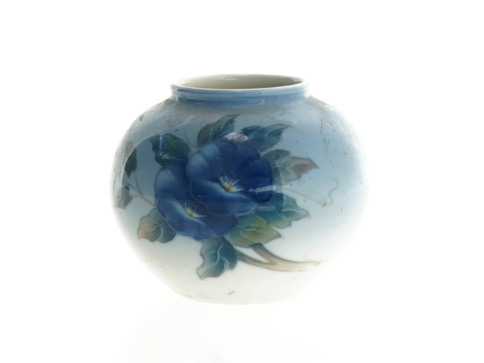 Vase med Snerle, Royal Copenhagen nr. 790A-2390 fra Royal Copenhagen (str. 8 x 9 cm)