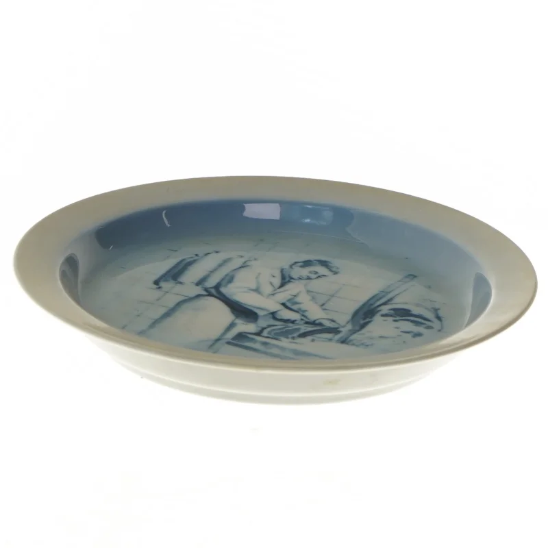 Blå og hvid tallerken fra Royal Copenhagen (str. Ø 18 cm)