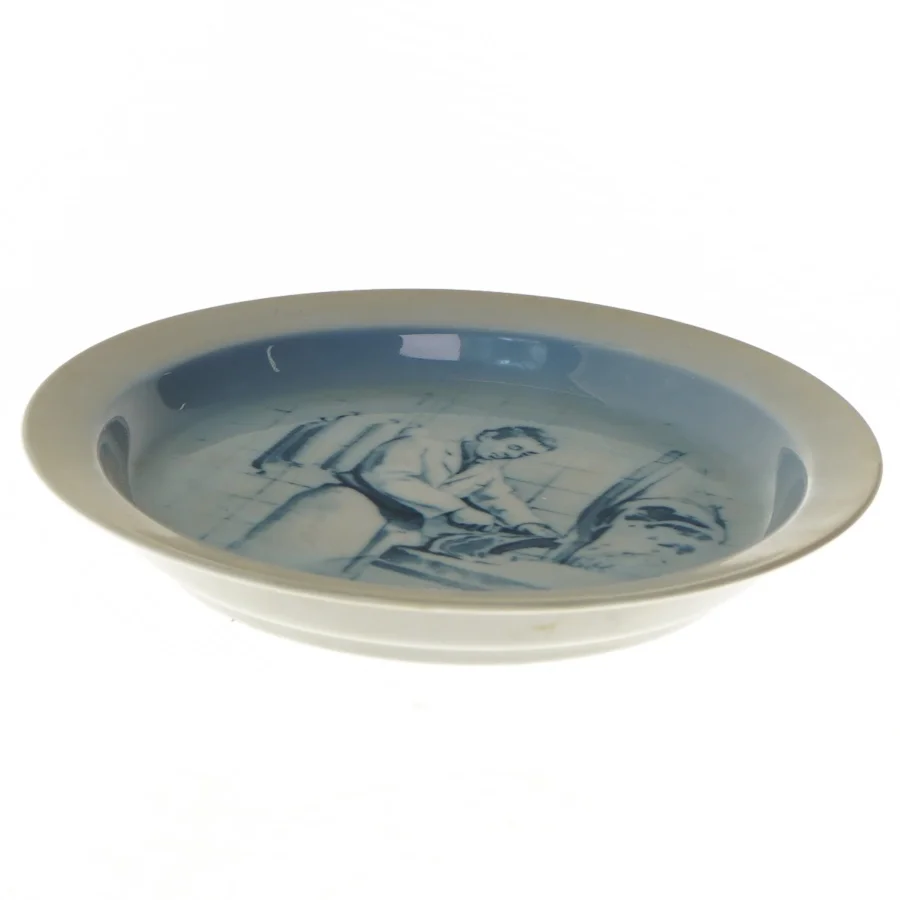 Blå og hvid tallerken fra Royal Copenhagen (str. Ø 18 cm)